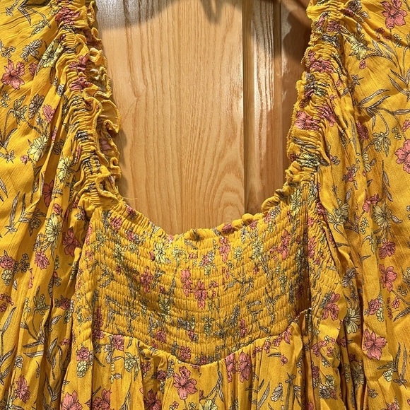 CHELSEA & VIOLET Floral Smocked Dress - Picture 11 of 11